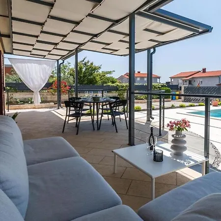 Casa Lumi Comfortable Villa *