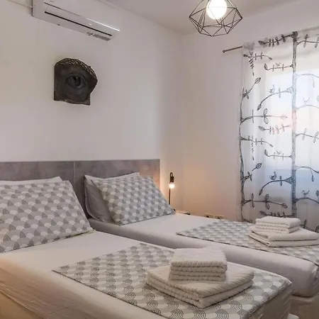 Casa Lumi Comfortable וילה וודניאן