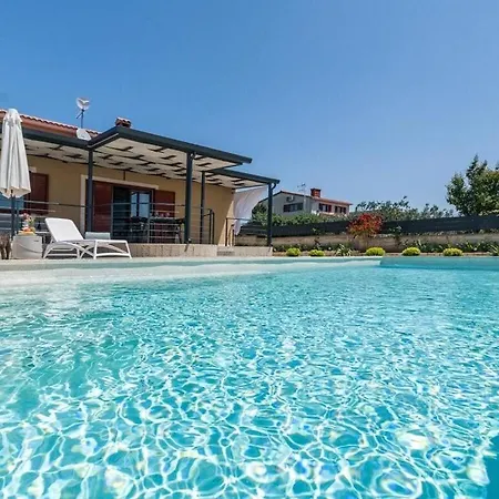 וילה Casa Lumi Comfortable וודניאן