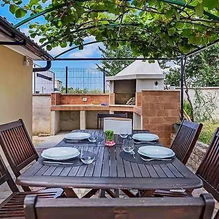 Casa Lumi Comfortable Villa